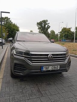 VW TOUAREG NOMÁD