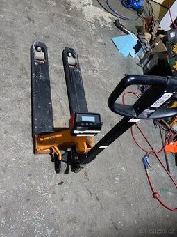 Paletovy vozik s vahou, toyota LHM 200 SC, 2000kg