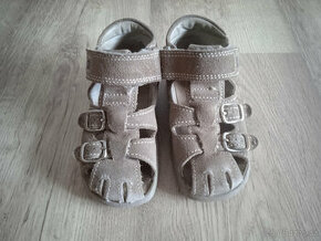 Kožené sandálky vel. 25