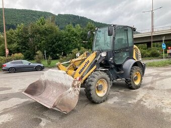 Komatsu WA80M-8E0 - Kolesový nakladač