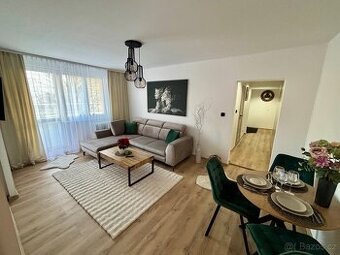 Prodej byt 2+1 HLUČÍN- balkón, výtah, osobní vlastnictví.