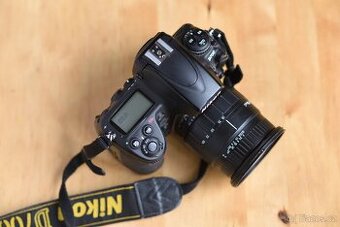 Prodám Nikon D700 s objektivem