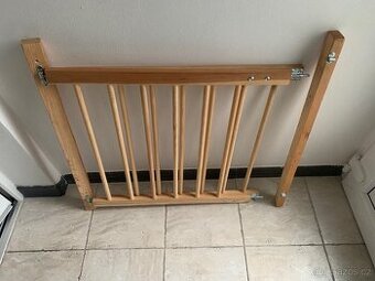 Dětská schodištová zábrana