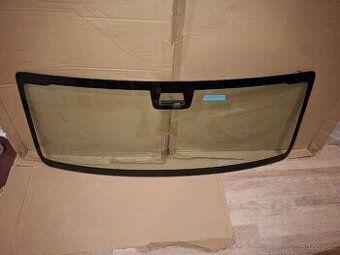 Čelní sklo /okno Suzuki Jirnny