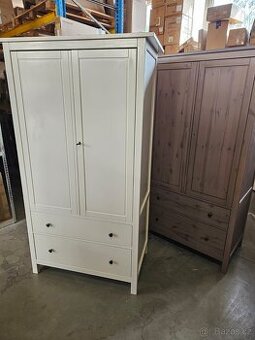 ŠATNÍ SKŘÍŇ IKEA HEMNES