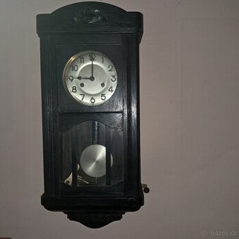 Starožitné nástěnné hodiny