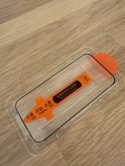 Ochranné sklo iPhone 16 Pro