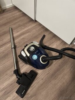 Vysavač Rohnson Compact power