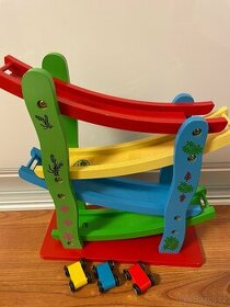 Dřevěná závodní dráha 3ks autíček