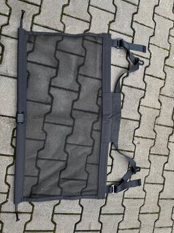 Síťová dělící přepážka