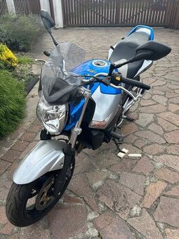 Suzuki GSR 600, r.v. 2009