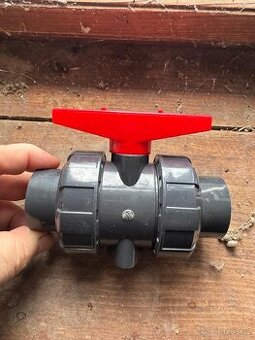 Nový kulový ventil, 2x lepený spoj, 32 mm (1")