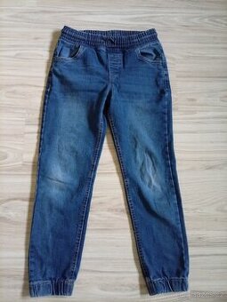Klučičí džíny, vel.146