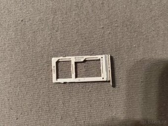 Šuplík na SIMku a MicroSD kartu na Samsung Galaxy S9