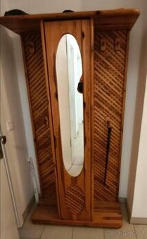 Masivní předsíňová stěna - AKCE doprava