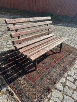 Dětská zahradní lavička