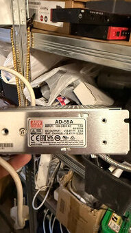 Průmyslový zálohovaný zdroj Mean Well AD-55A (13.8V / 51W)