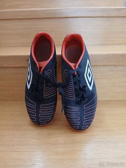 Sálová obuv zn. Umbro