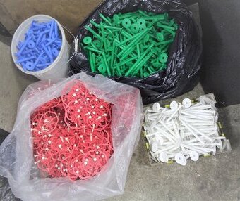 Nové talířové hmoždinky a nové střešní hmoždinky