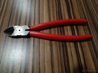 Knipex boční kleště elektrikářské