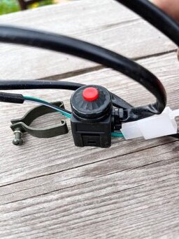 Vypínač vypnutí motoru - chcípák / enduro - cross