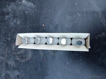 Staré nepoužité pojistky