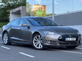 Tesla S90D🔋