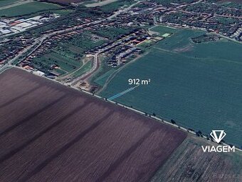 Pole 912 m², Podíl 50 % o výměře 456 m²