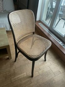 Designová dřevěná proplétaná židle