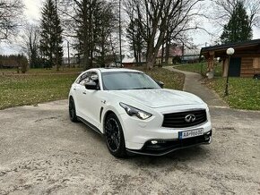 INFINITI VETTEL EDITION FX 50