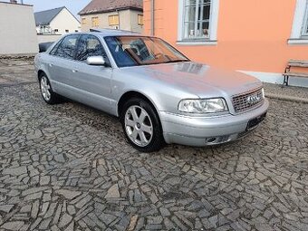Audi A8 D2 4.2i Quattro 228kW orig. Facelift