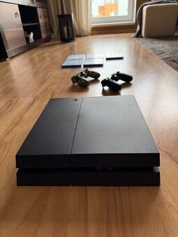 PlayStation 4