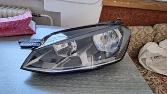 Golf 7 predni svetlo leve