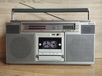 SONY CFS-D7 radiomagnetofon