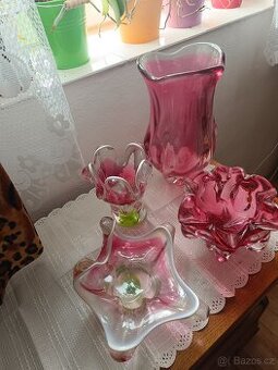 Prodám broušené sklo a hutní sklo