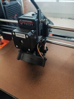 Průša MK3S+ bondtech extruder.