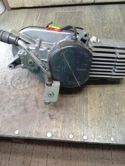PRODÁM MOTOR BABETTA 225 - 1