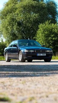 BMW E38 740i V8 4.4