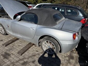 BMW Z4 E85 2004 2.2i M54B22 170kW