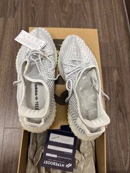 Yeezy Boost 350 V2