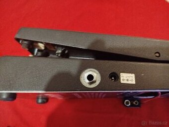 dunlop cry baby gcb 95 wah