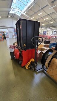 Drtič a štěpkovač na dřevo, karton, plast