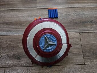 Střílející štít Captain America