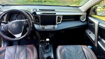 Prodám Toyota RAV4 top stav . Odpočet DPH