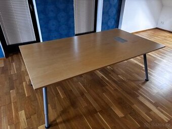Prodám stůl 195 x 110 x 70 cm