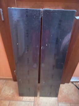 Ikea police Lack černá