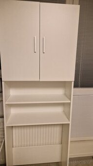 Skřínka nad pračku