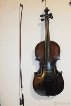 Staré housle4/4