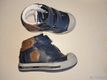 Zimní boty Bobbi Shoes, vel. 21, stélka 140 mm