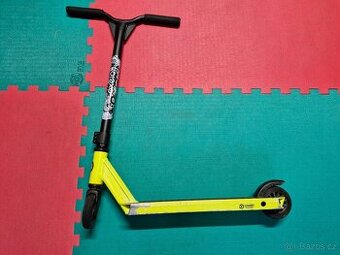 Freestyle koloběžka Oxelo MF One - zelená